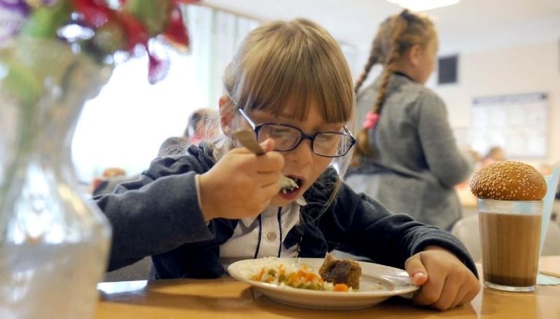 İşkoçya’daki okullarda işlenmiş kırmızı et tüketimi sınırlandırılıyor!