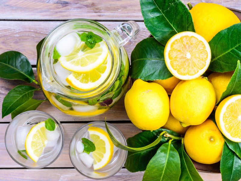 Limonlu su içmek kilo vermenize yardımcı oluyor!